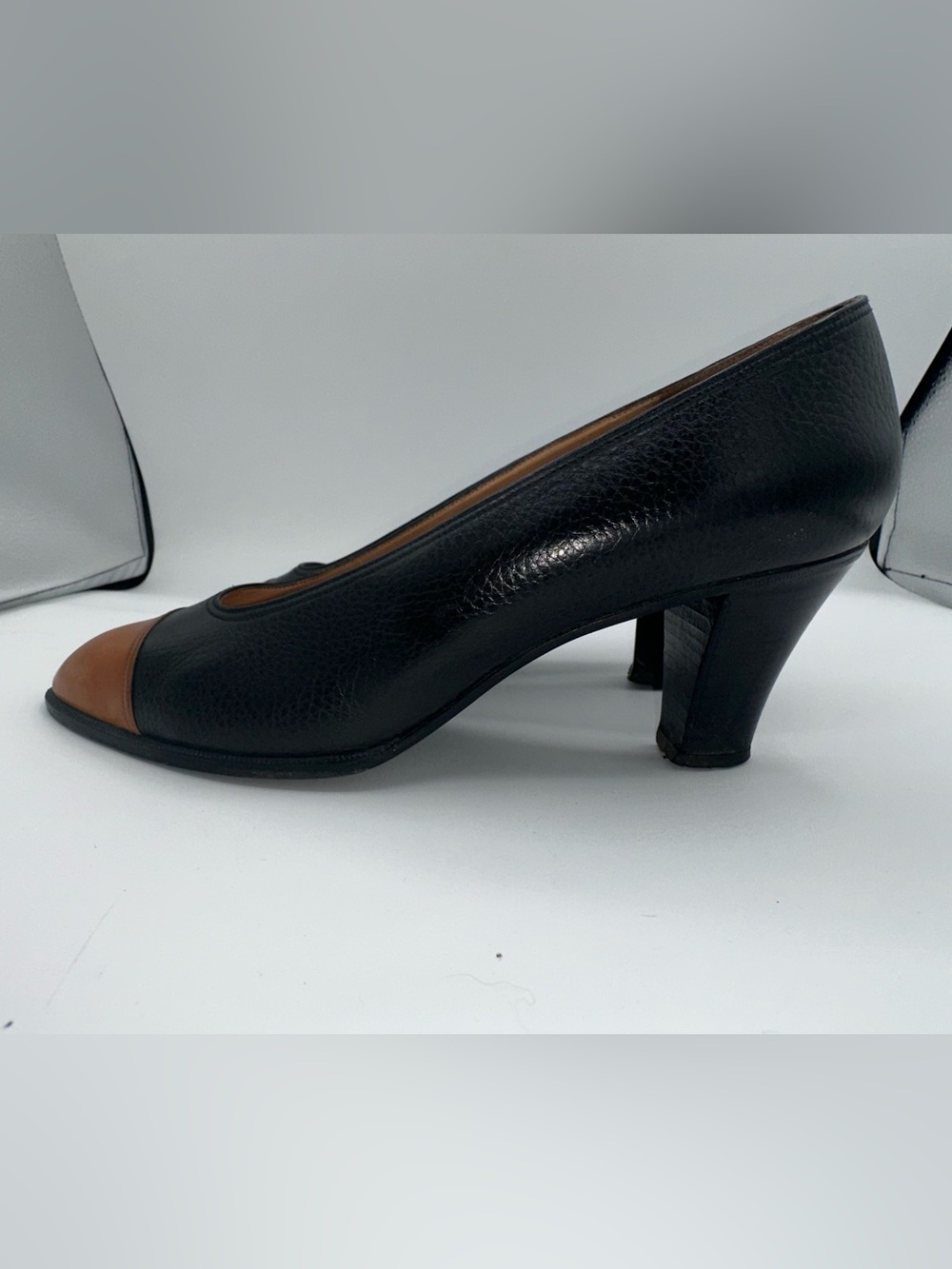 VINTAGE CELINE CLASSIC HEELS Shoes Black BROWN SIZE 39 US Sz 8.5 Pump  AA23 - Picture 4 of 9